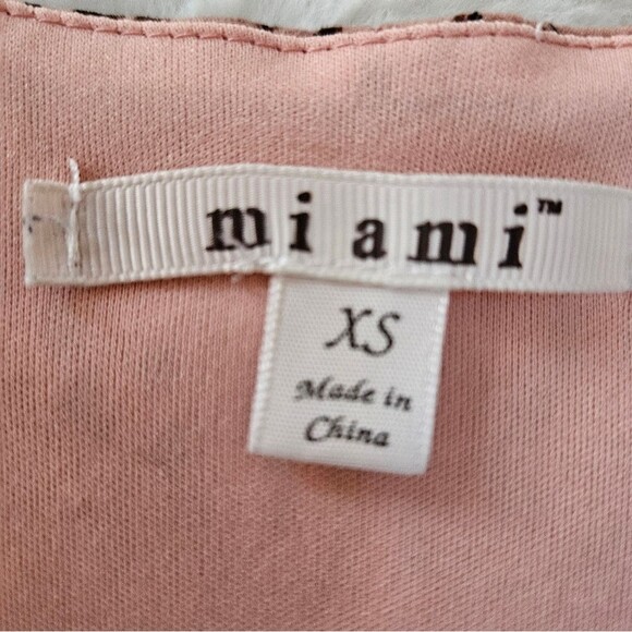 Miami Dress Women's XS Pink Leopard Pattern Mini Stretchy Waist V-Neck GUC - Picture 5 of 10